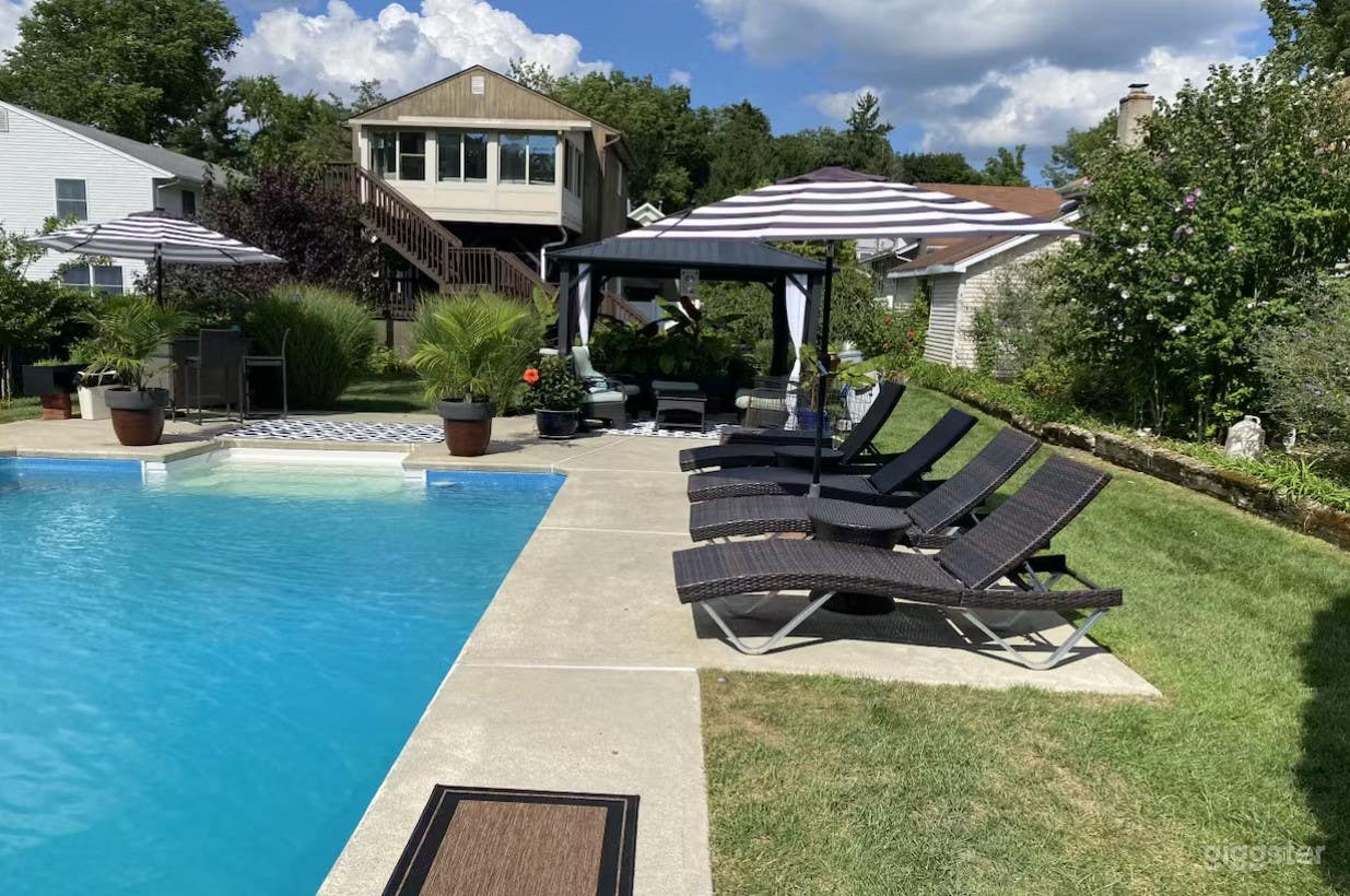 Beautiful Pool with Zen Garden  Photo 4