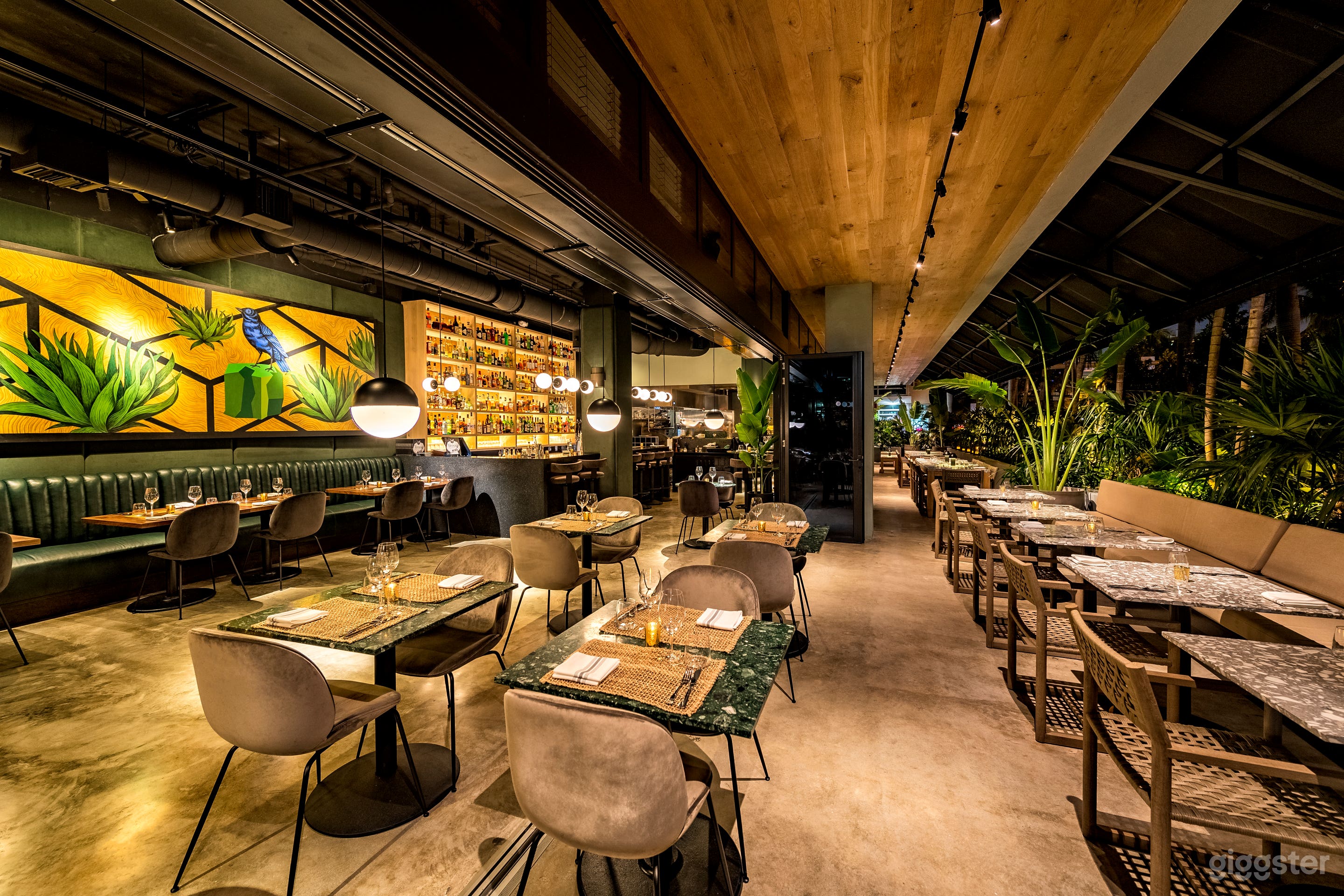 Orilla Bar &amp; Grill  Photo 1