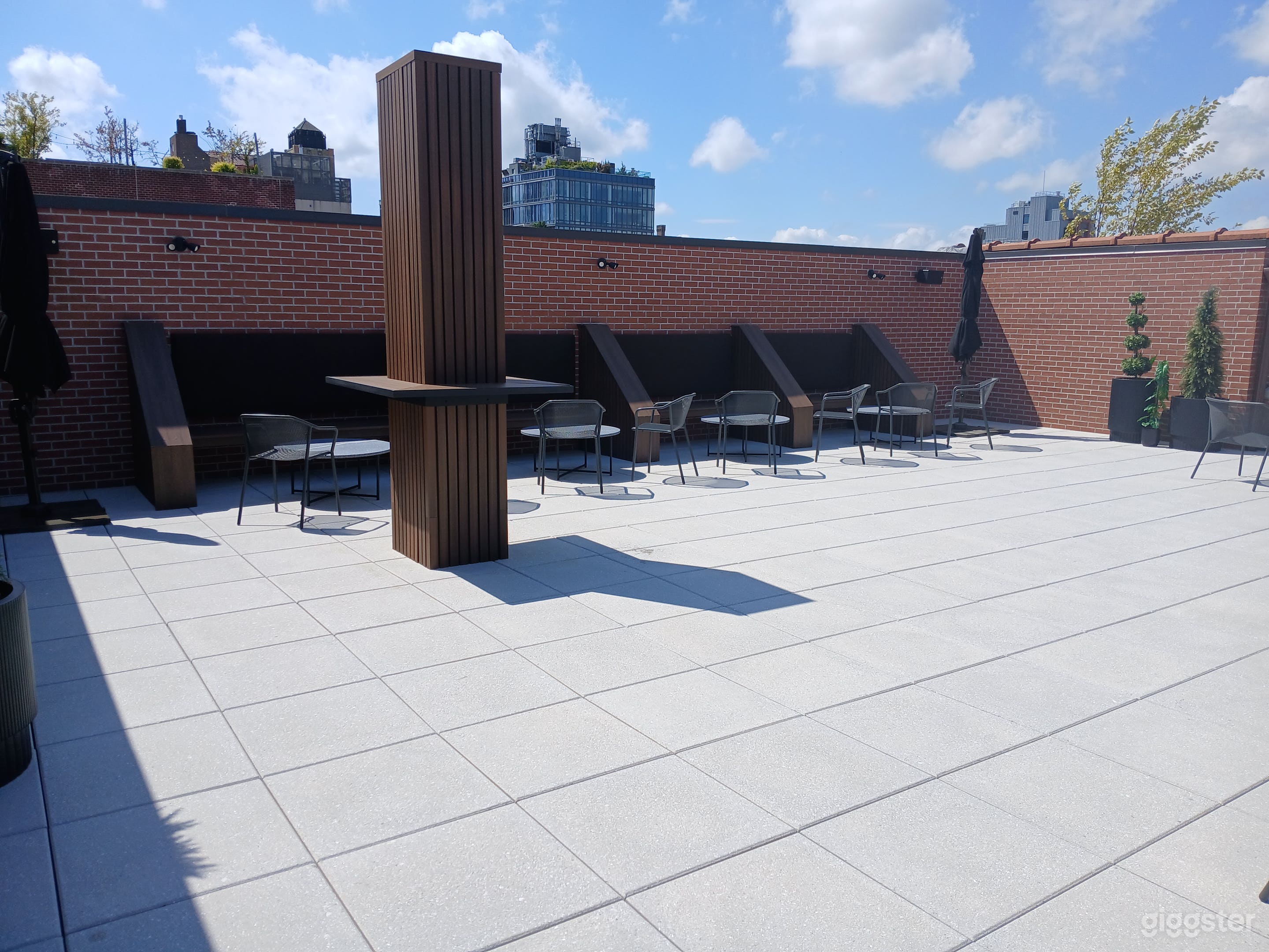 The Penthouse Salon, Terrace and Boardroom Photo 4