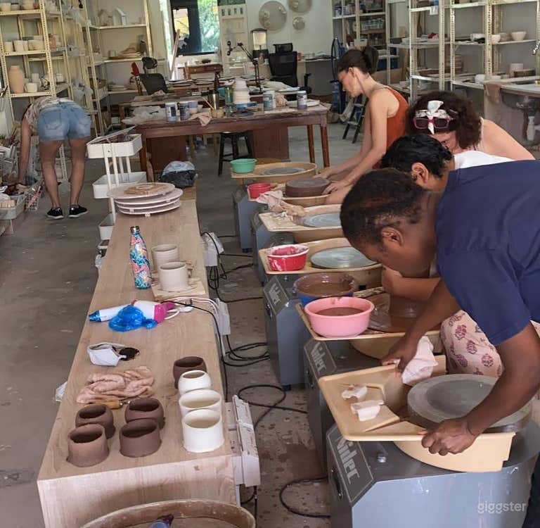  Salle de formation en poterie à Singapour 