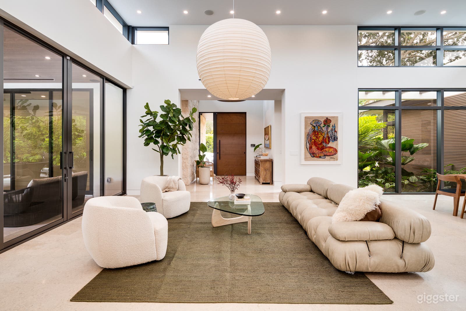  Earthy &amp; Tropical Modern Minimalistic Home Photo 1