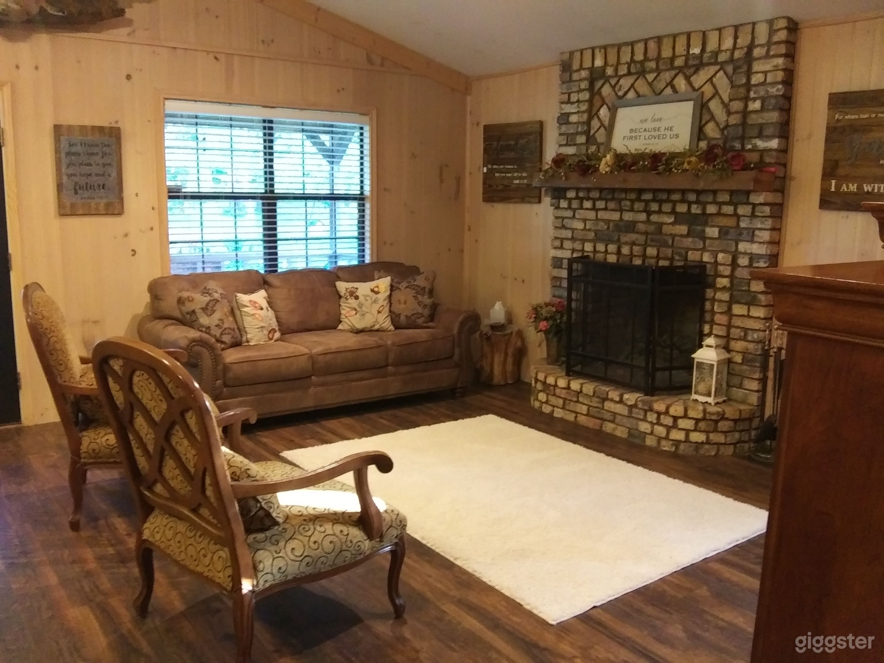 Living room/ Great room