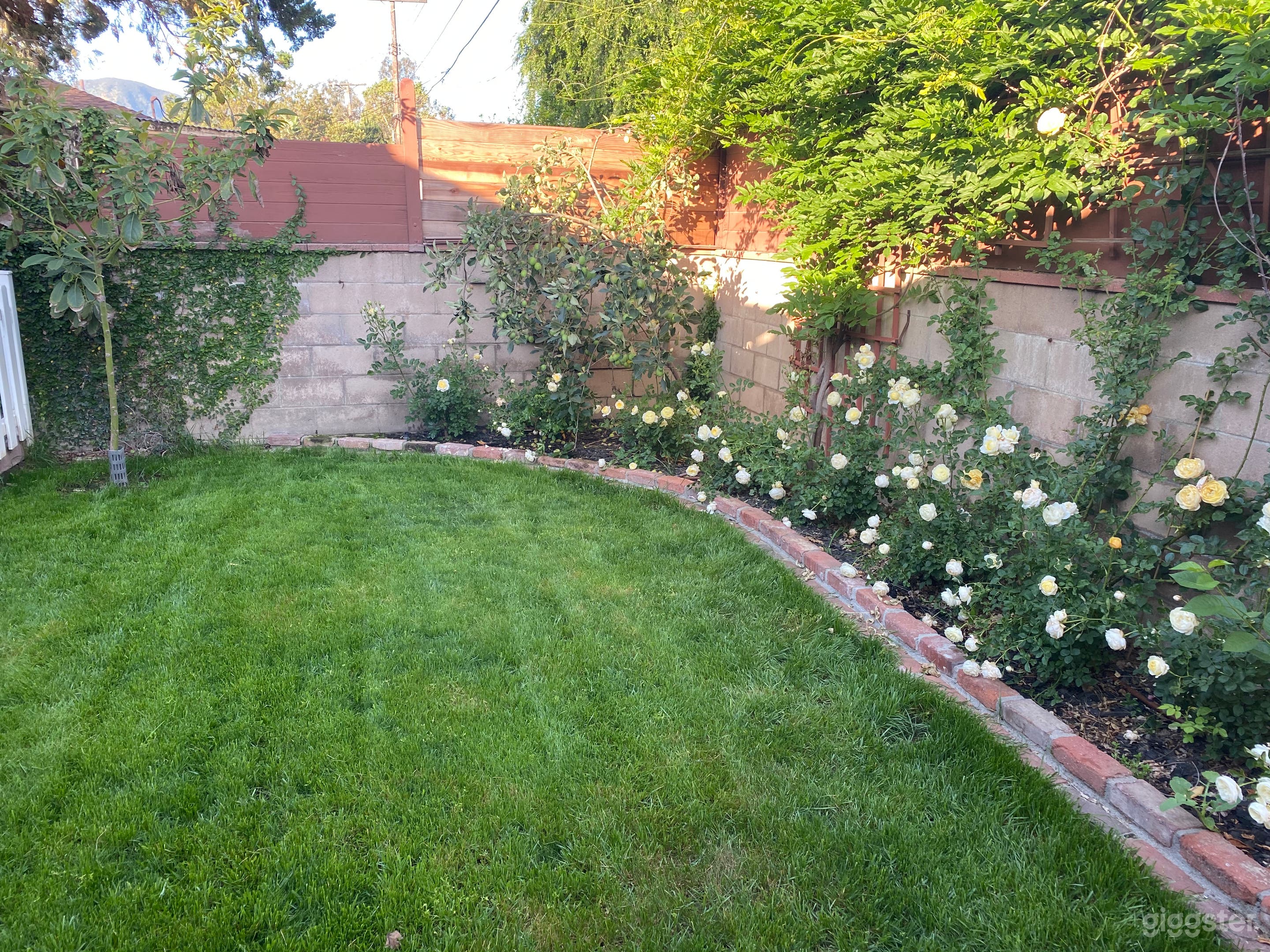 Ranch House in Burbank Equestrian  Photo 4