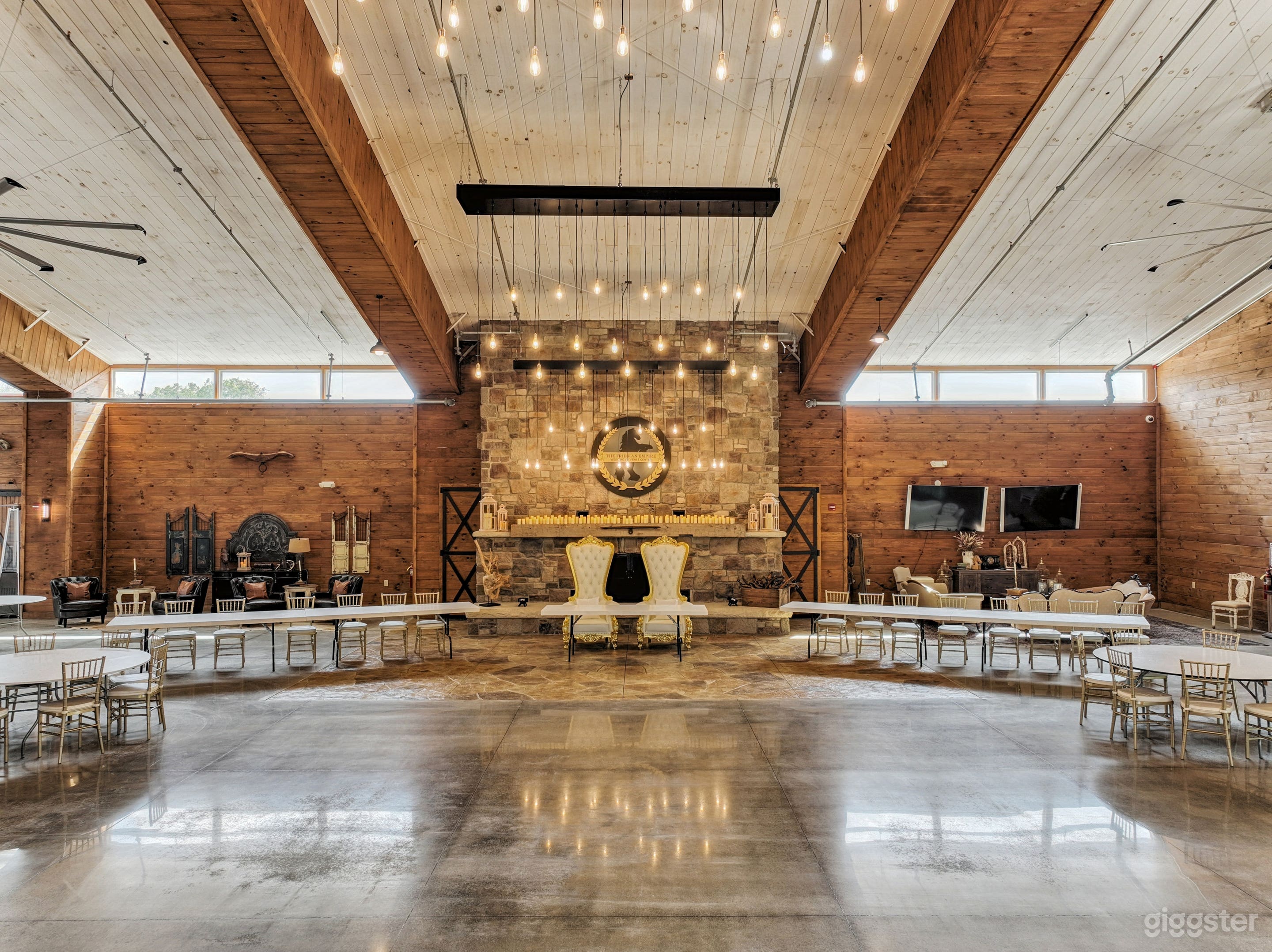 Serene, Versatile Event Space Photo 2