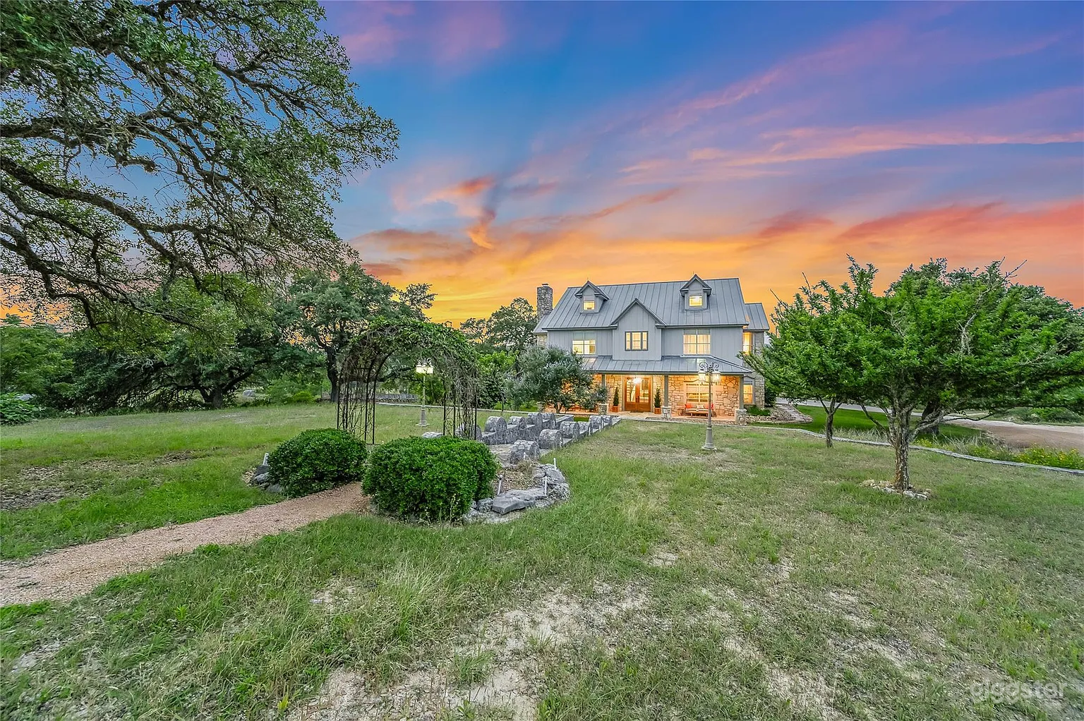 Hidden Hills Ranch Mansion Photo 2