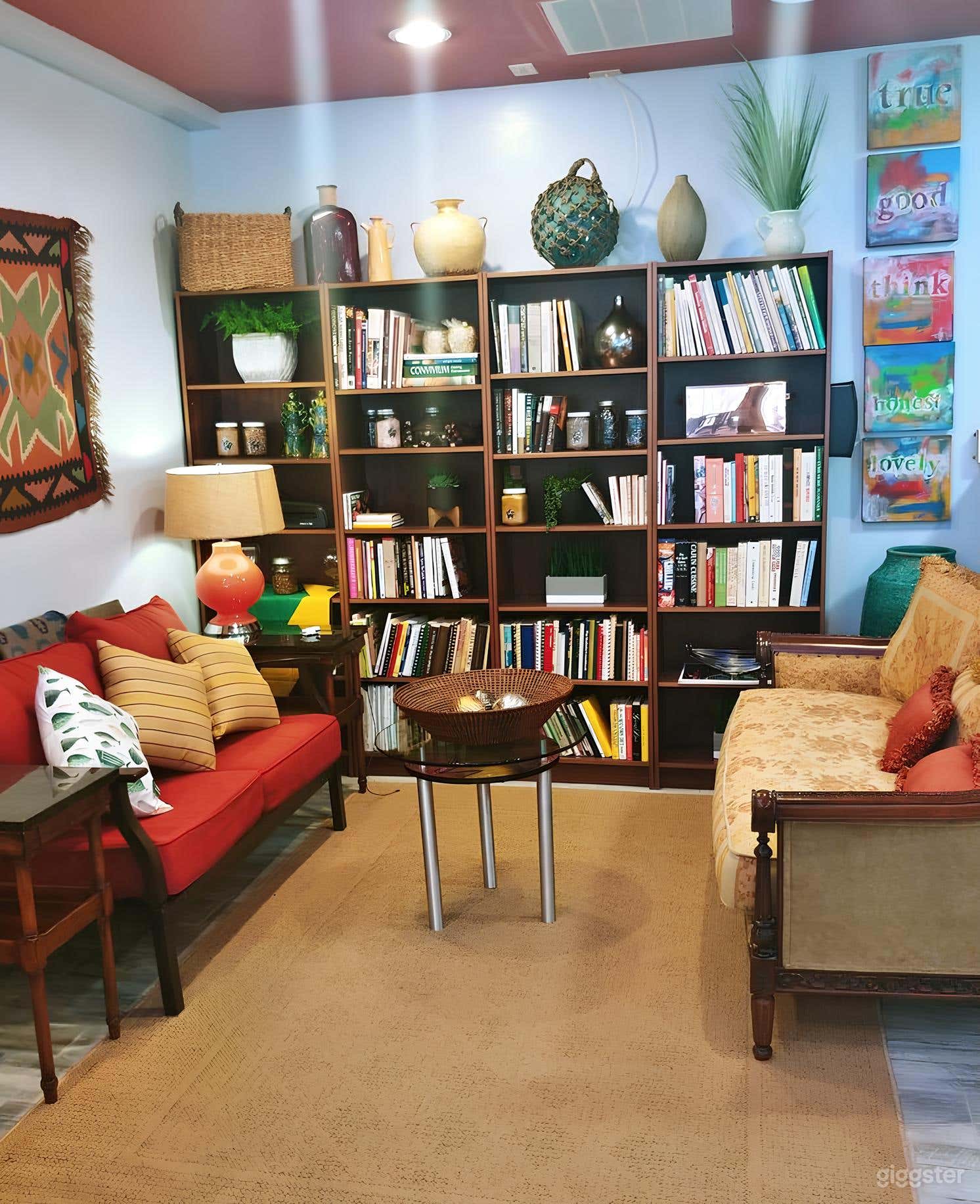 Cozy Event Space for Bibliophiles Photo 4