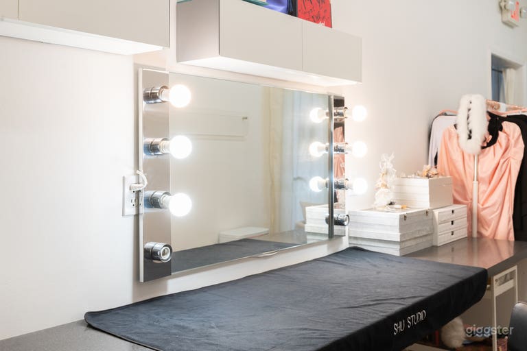  Natural Light Old Town Pasadena Studio w/AC 