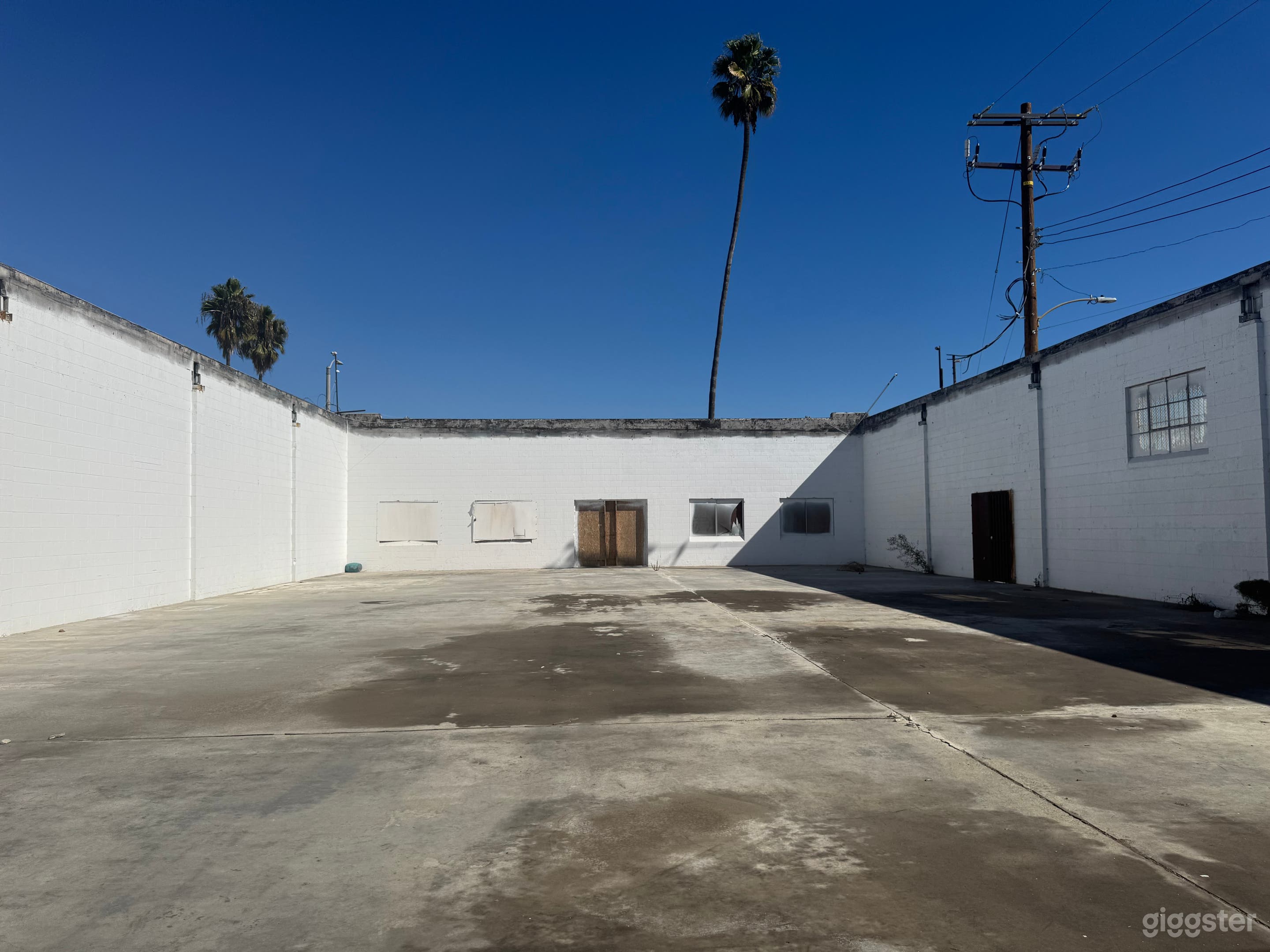 Open-Air Large Industrial Warehouse | Film, Photo & Events Photo 2