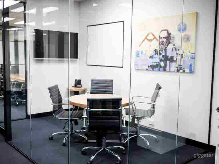  Galilei Room - Intimate Meeting Space for 4 Persons 