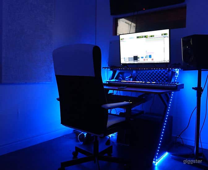 Versatile Studio Space for Your Creative Needs Photo 3