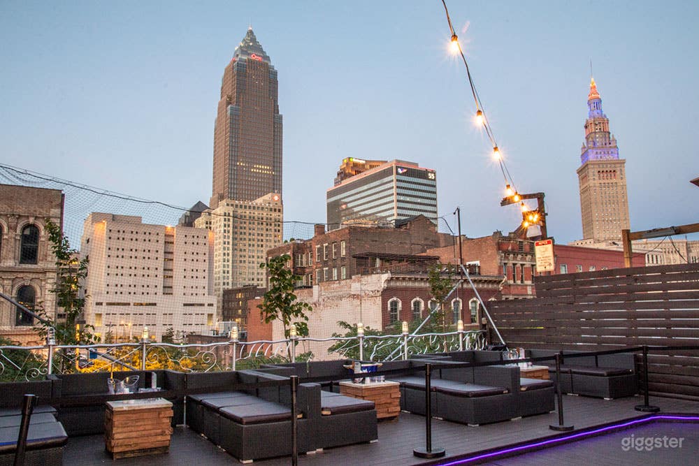 ROOFTOP - A Rooftop Patio with Private Cabanas and Beautiful City Views Photo 4
