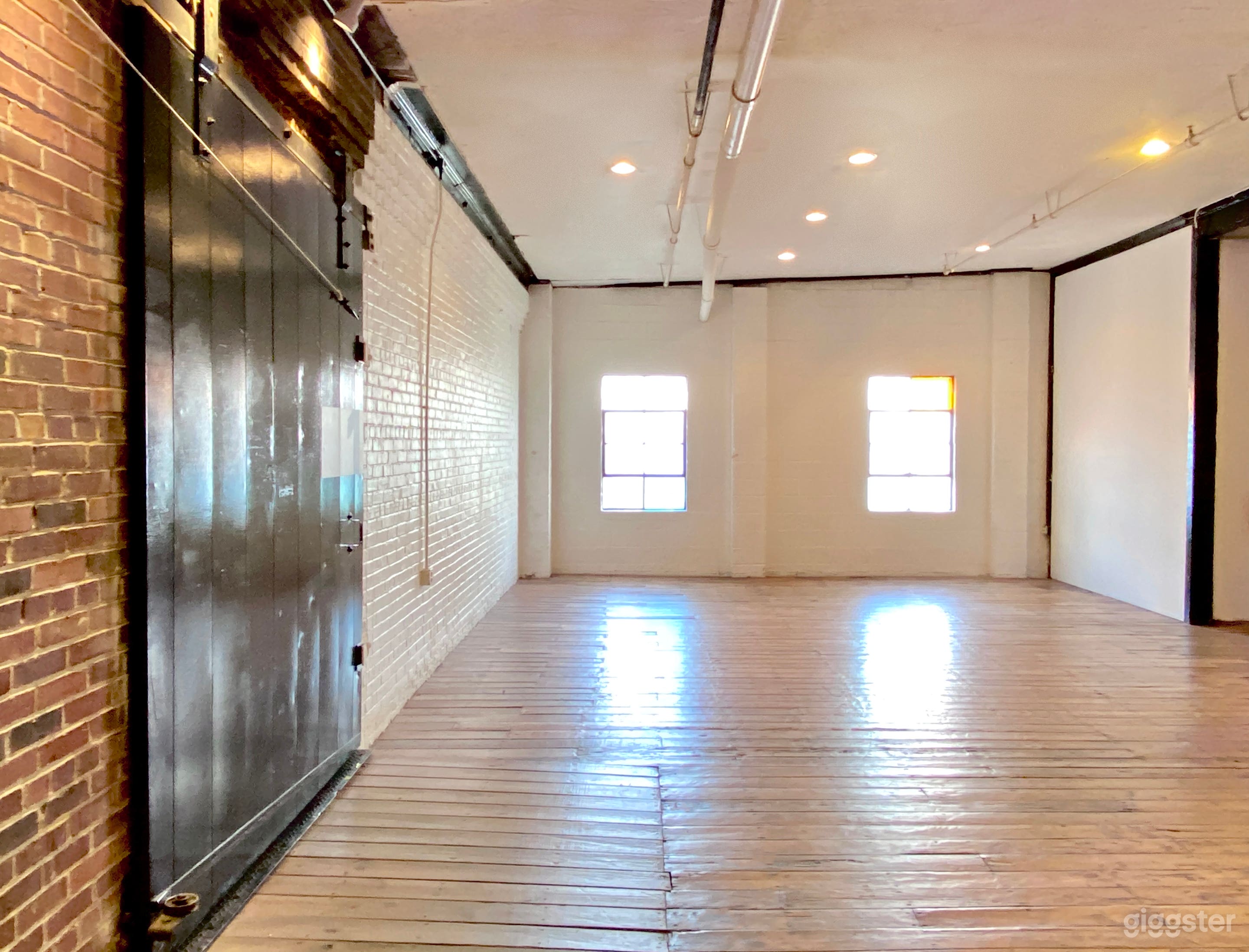 Stage 3 - Industrial Natural Light Studio Photo 2