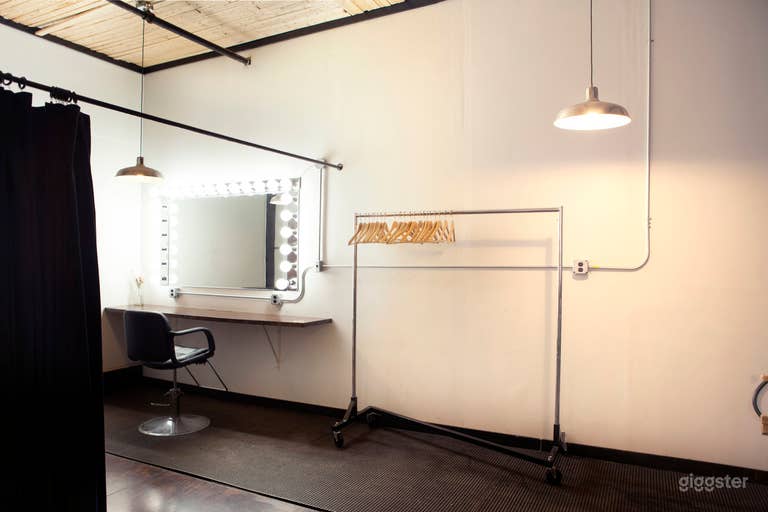  Stage 3 - Industrial Natural Light Studio 