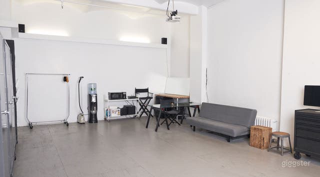 Financial District Studio Photo 4