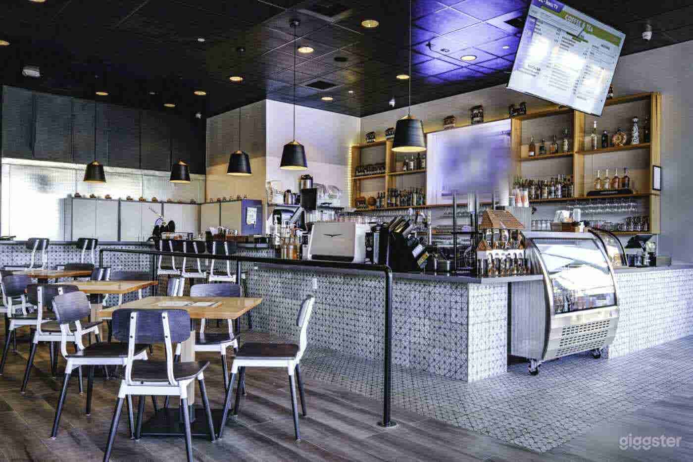 Energetic &amp; Bright Restaurant in Henderson Photo 2