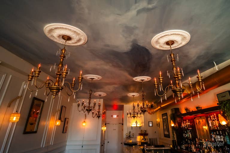  Craft cocktail bar with European vibes 