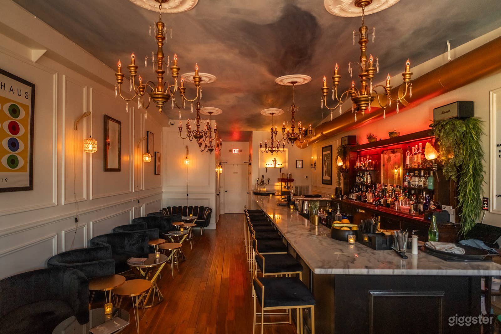 Craft cocktail bar with European vibes Photo 1