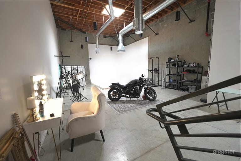  Photo/Video production Studio 