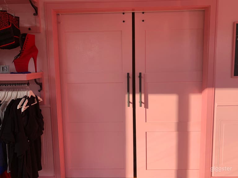  Nice Colorful Event Space in Carson 