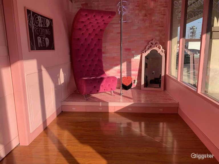  Nice Colorful Event Space in Carson 