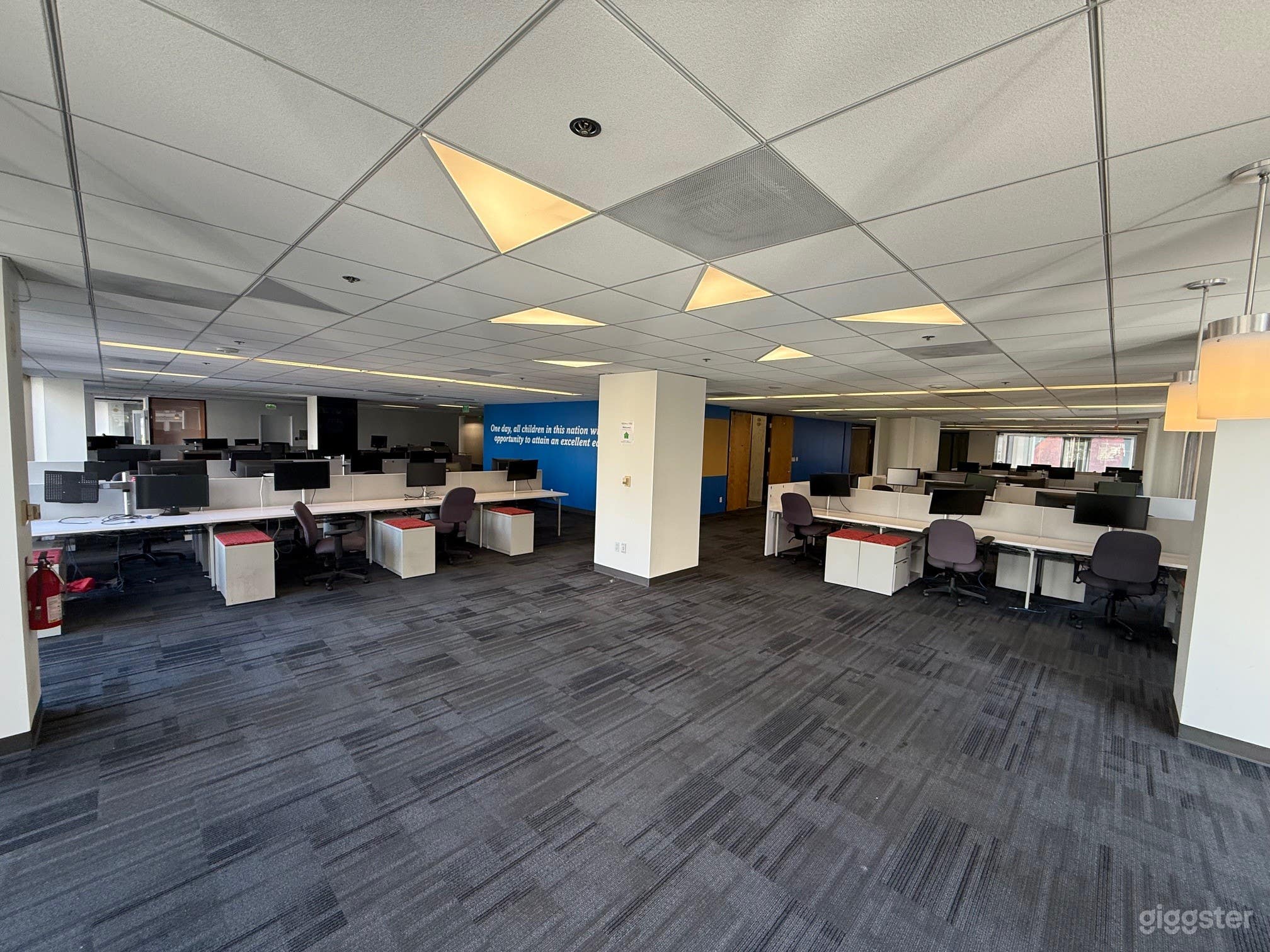 DTLA Tech Office Workspace Photo 4