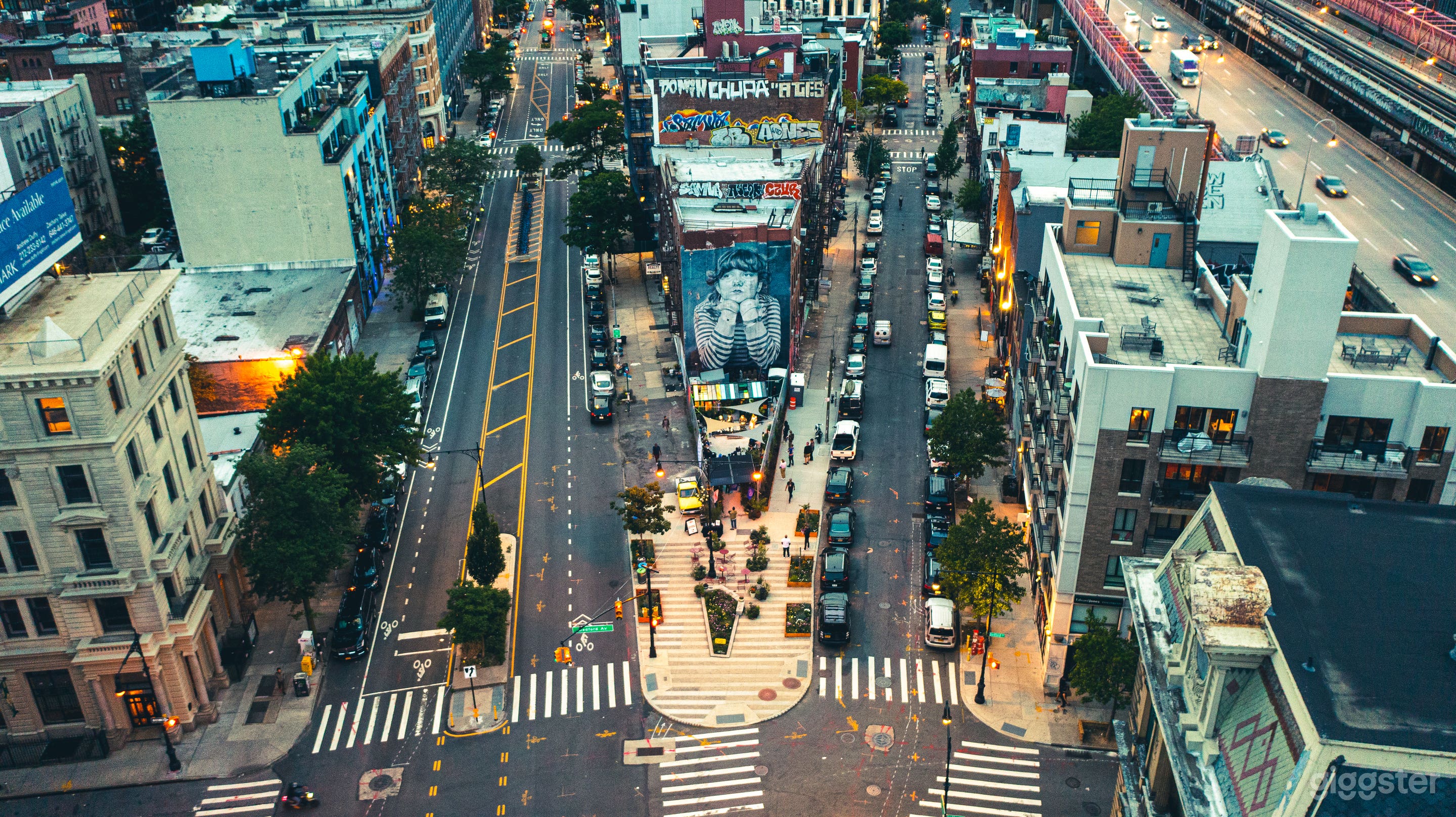 Triangle shaped lot surrounded by a public plaza