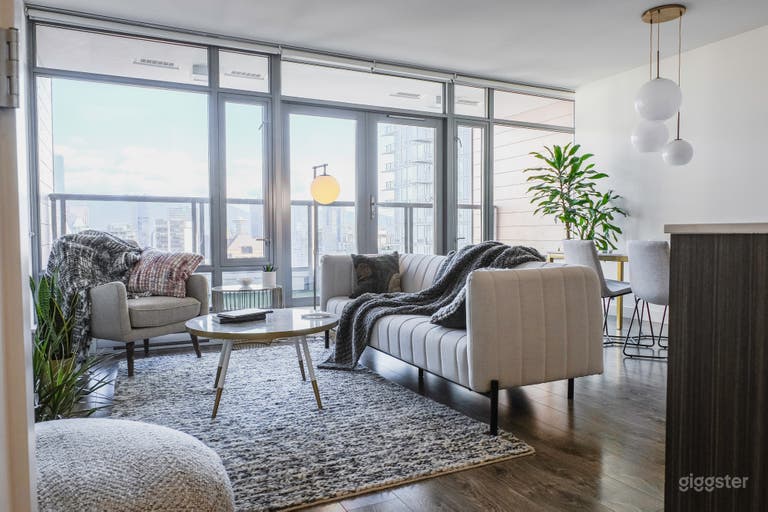  Yaletown Penthouse with City Views 