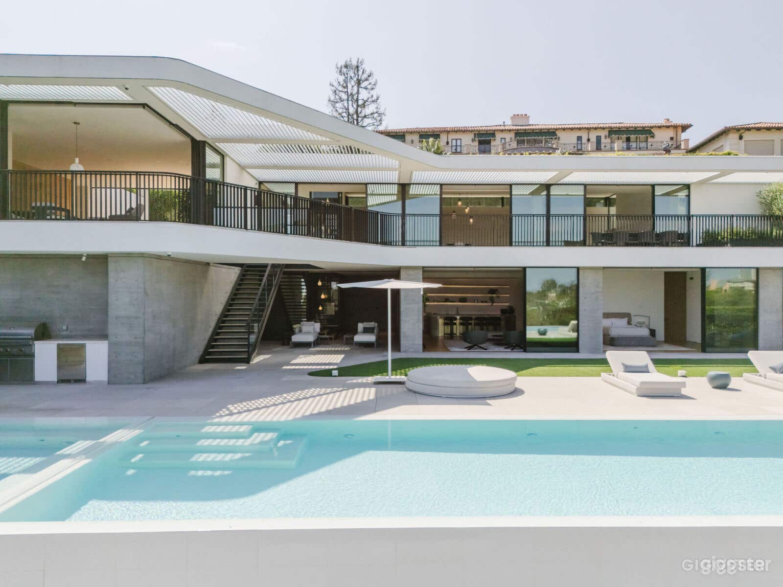  SIENA SKYWARD SERENITY VILLA/POOL Photo 1