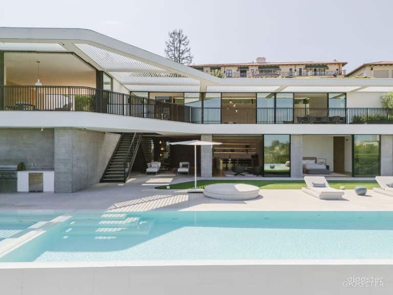   SIENA SKYWARD SERENITY VILLA/POOL 