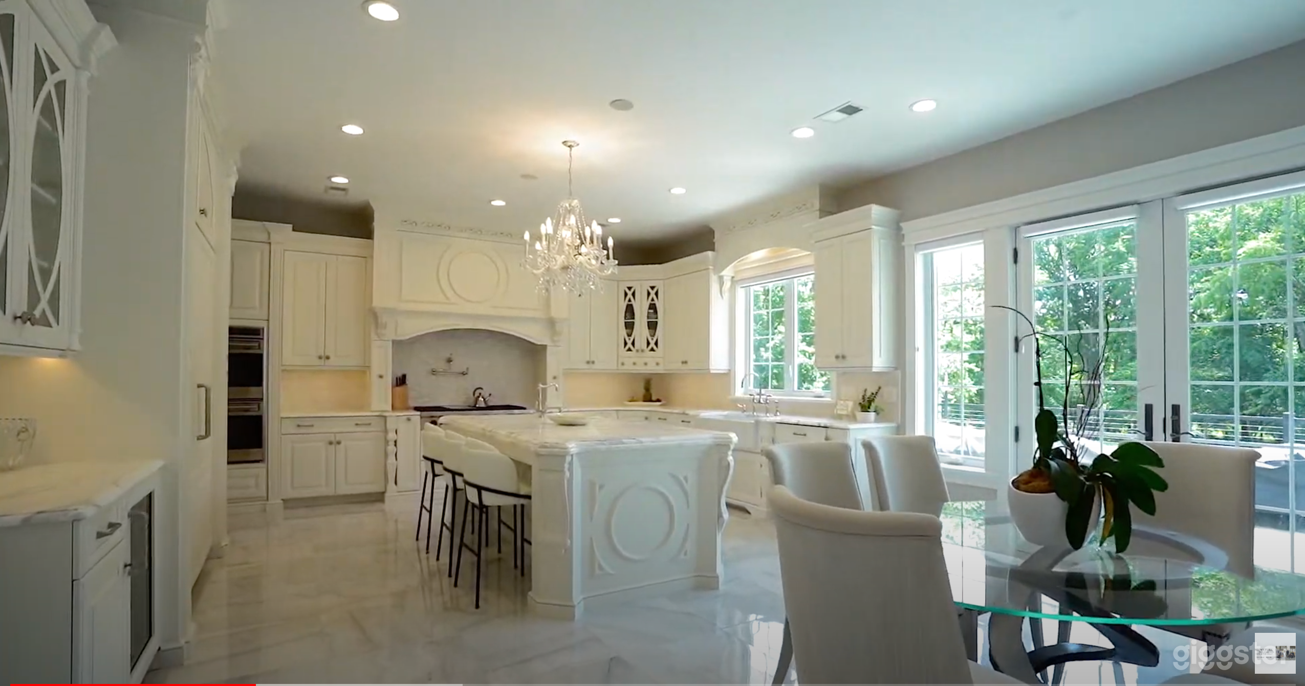 Large modern home in Warren, NJ Photo 4