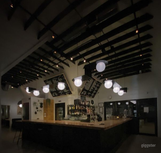 Great Indoor Bar in Tulsa Photo 4