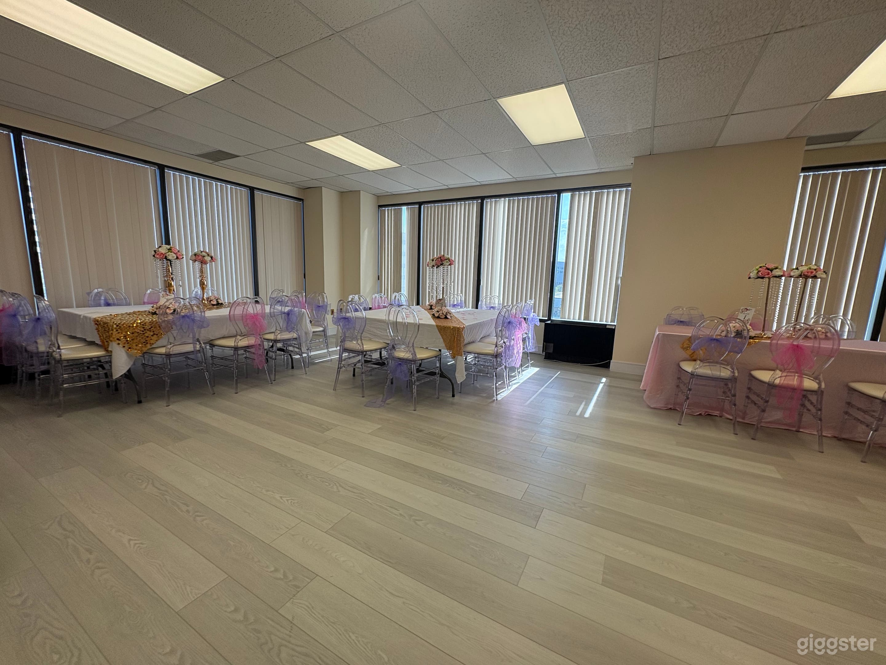 Elegant & Spacious Event Space with City Views Photo 4