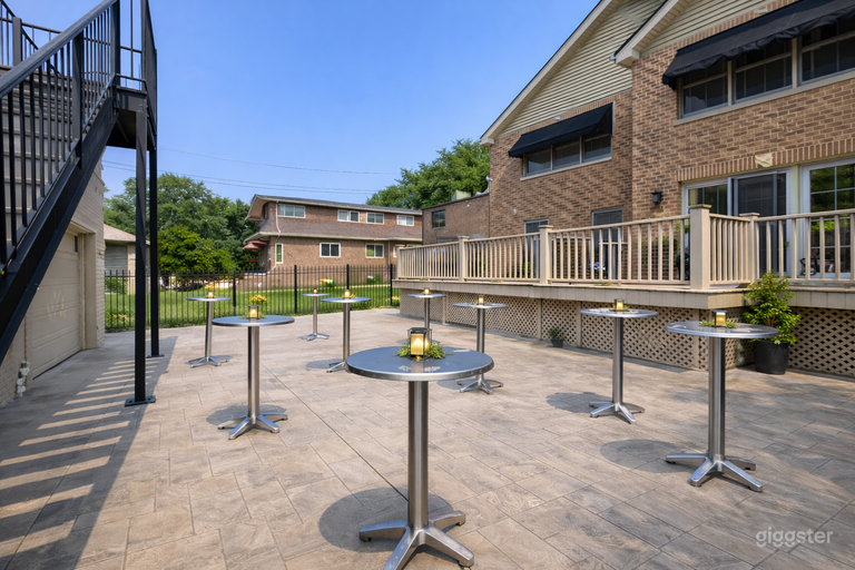  Hidden Treasure Rooftop & Patio 