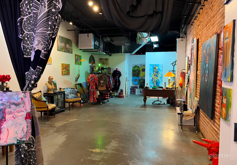  Versatile Art Gallery Space for Events and Shoots 