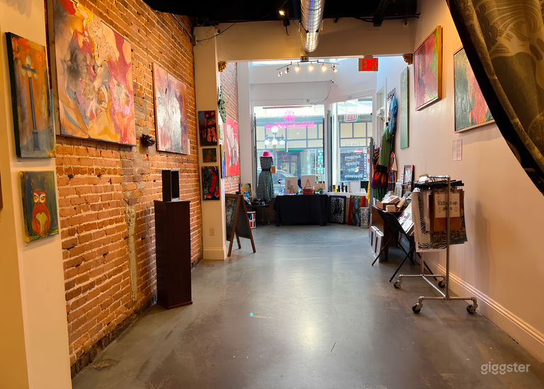  Versatile Art Gallery Space for Events and Shoots 