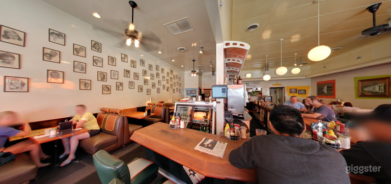  Unique Funky Retro Diner in Vermont Avenue 