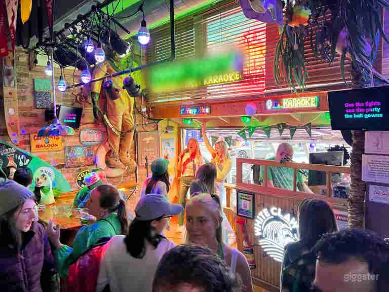  Pan Tropica Karaoke Bar with outdoor Patio 