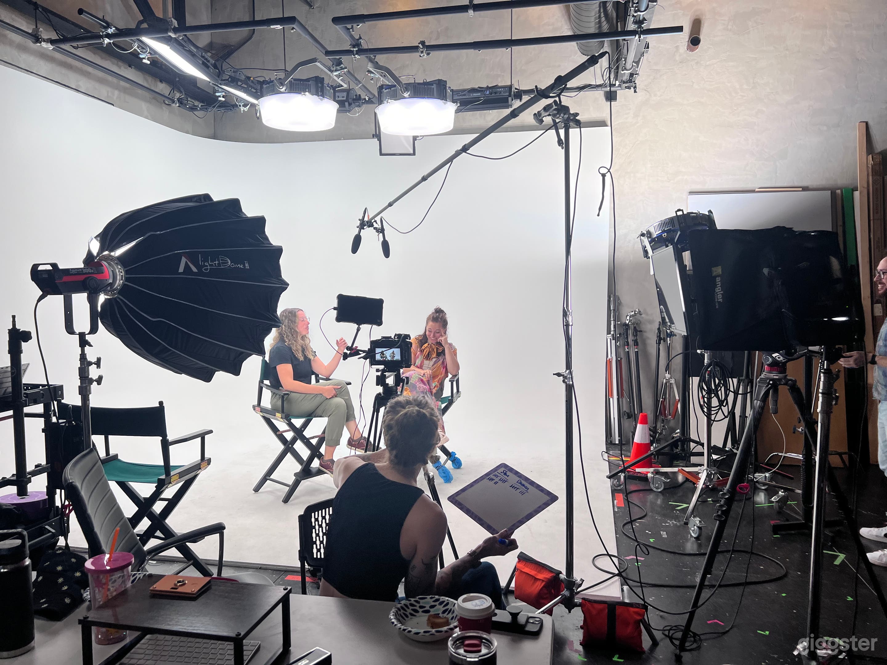 Video Production Studio — Cyc Wall, Lounge, and Pro Lighting Photo 2