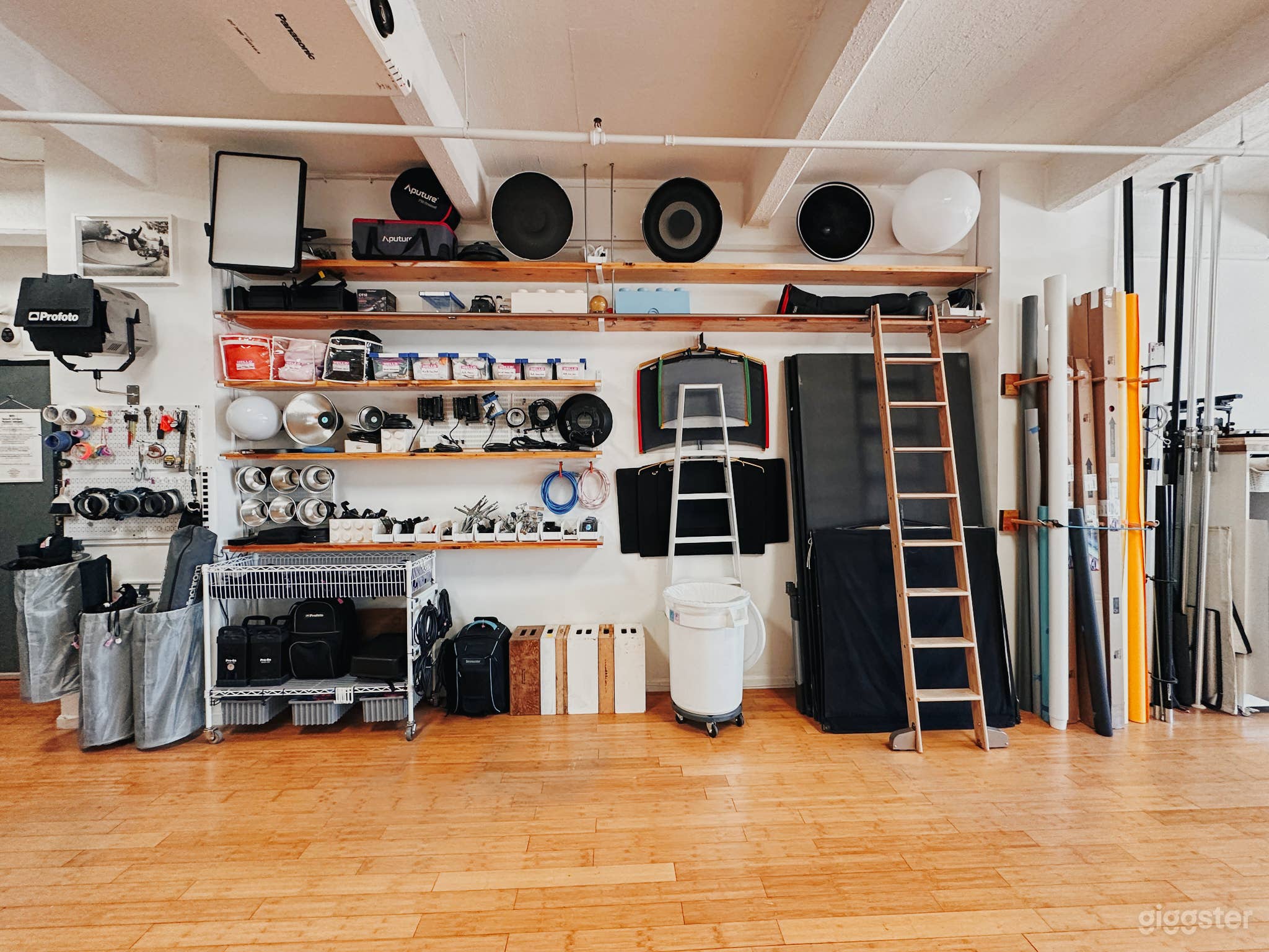 Daylight Photo Studio - All EQ included Photo 1