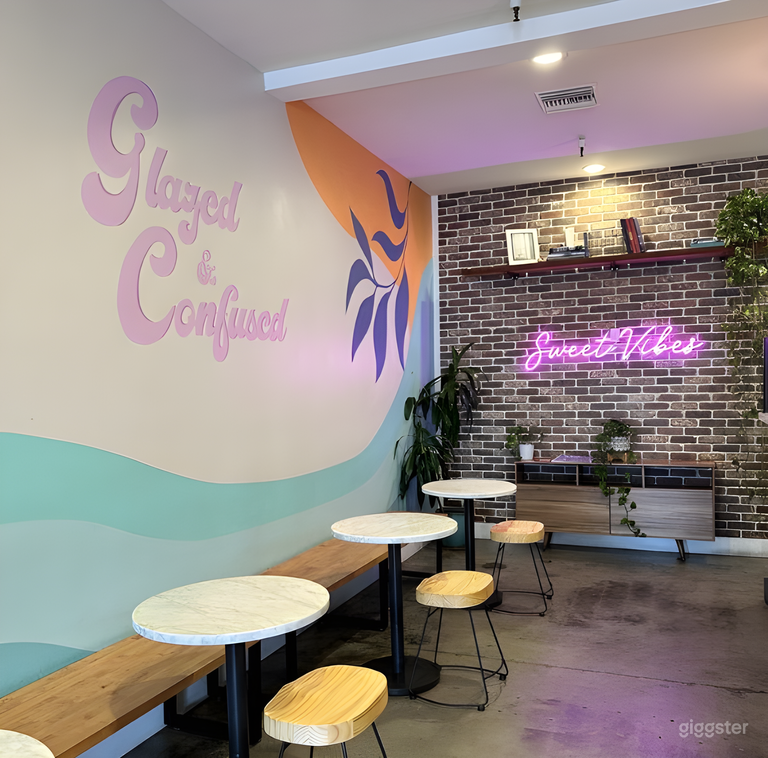 Bright & Aesthetic Donut Café 