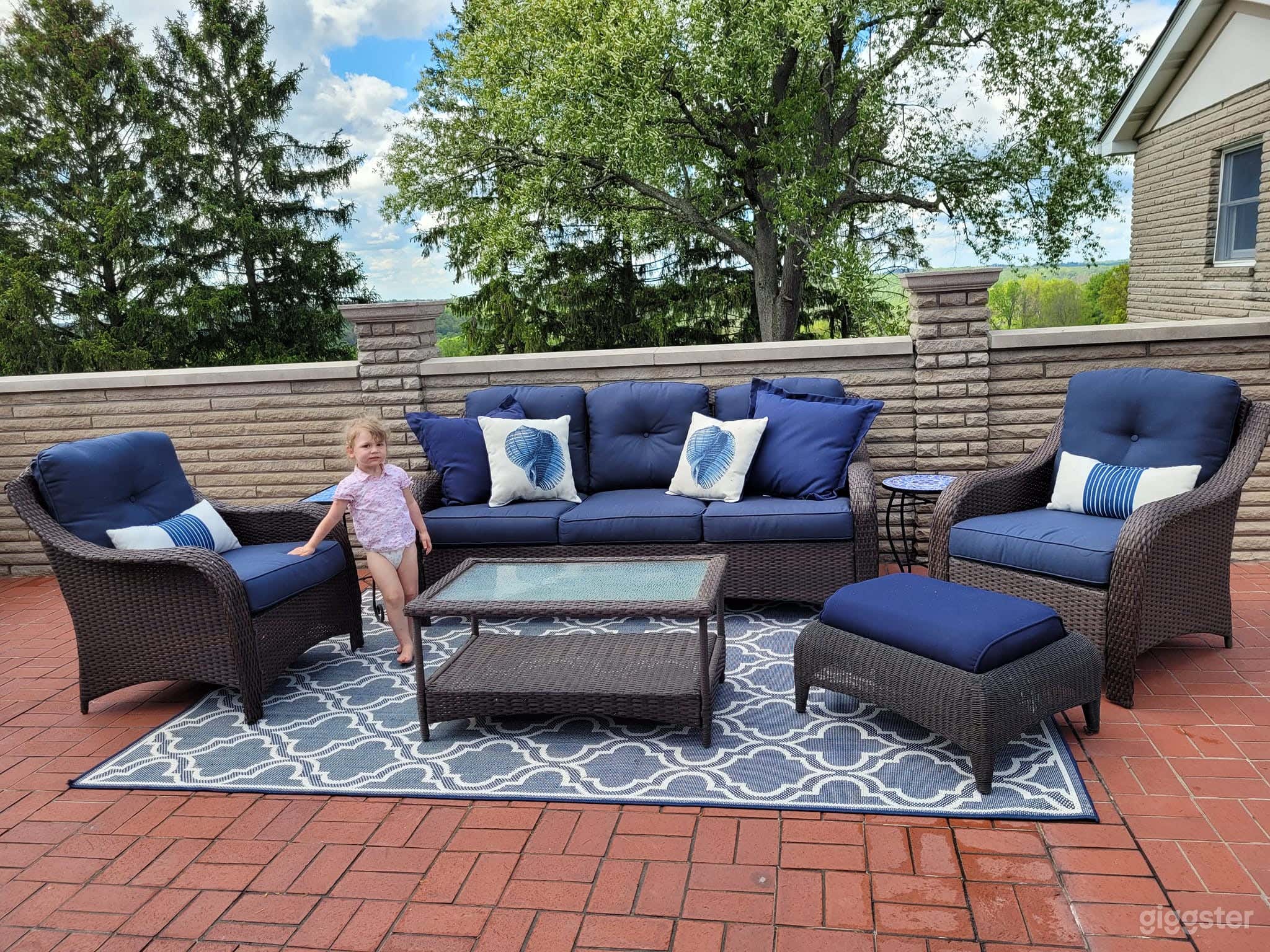 Pool/Sunroom seating