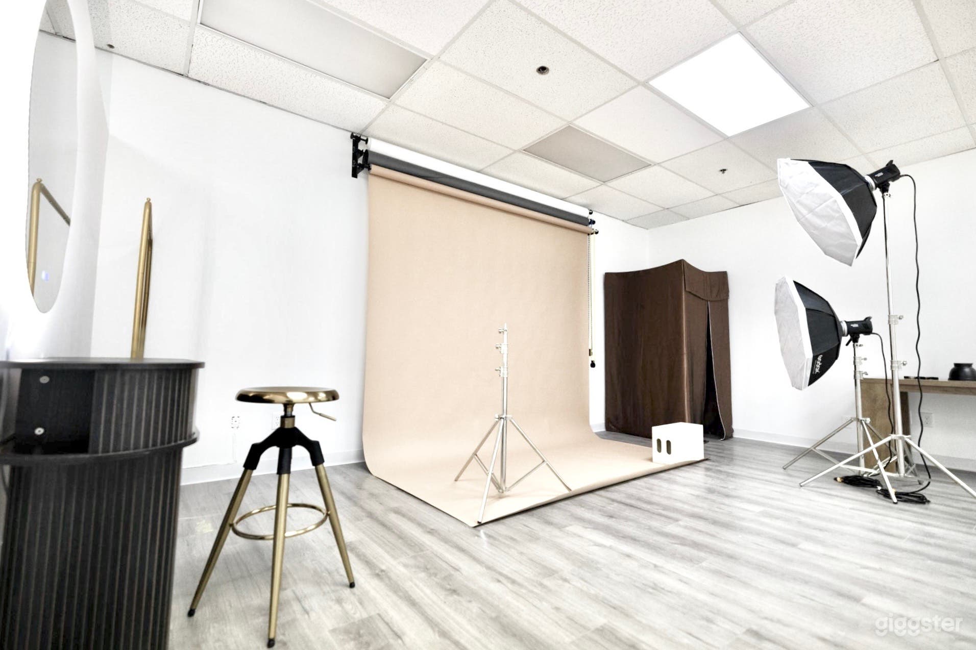 Affordable Pasadena Studio for Photoshoots & Video Photo 1