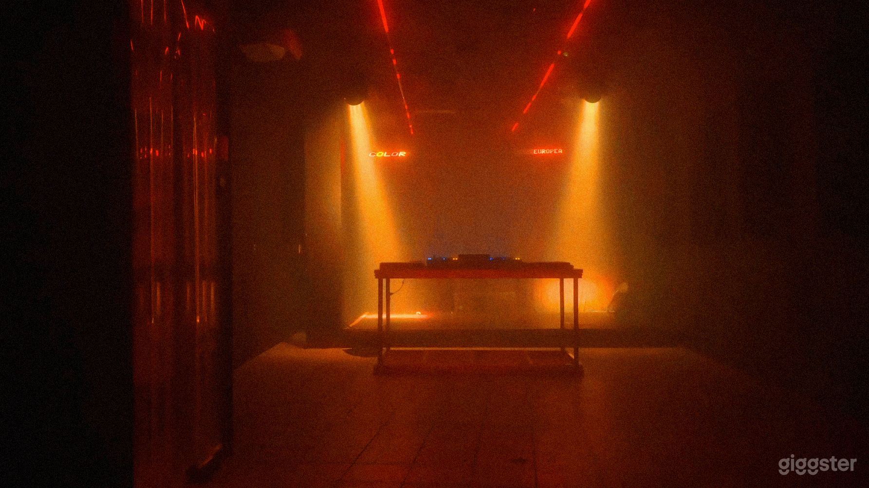 Turn-Key Event Space - Exceptional Sound & Lighting Photo 2