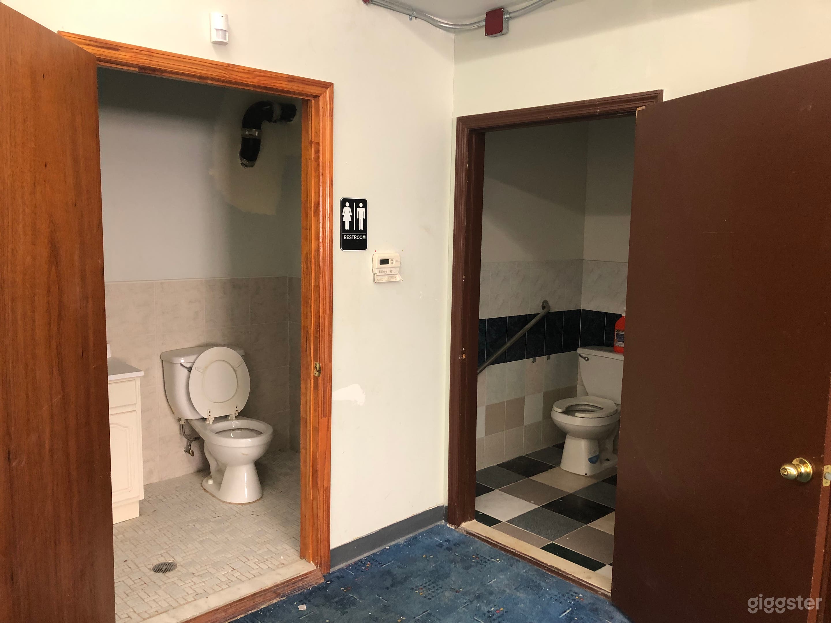 Unisex bathrooms, 2 of 3 available