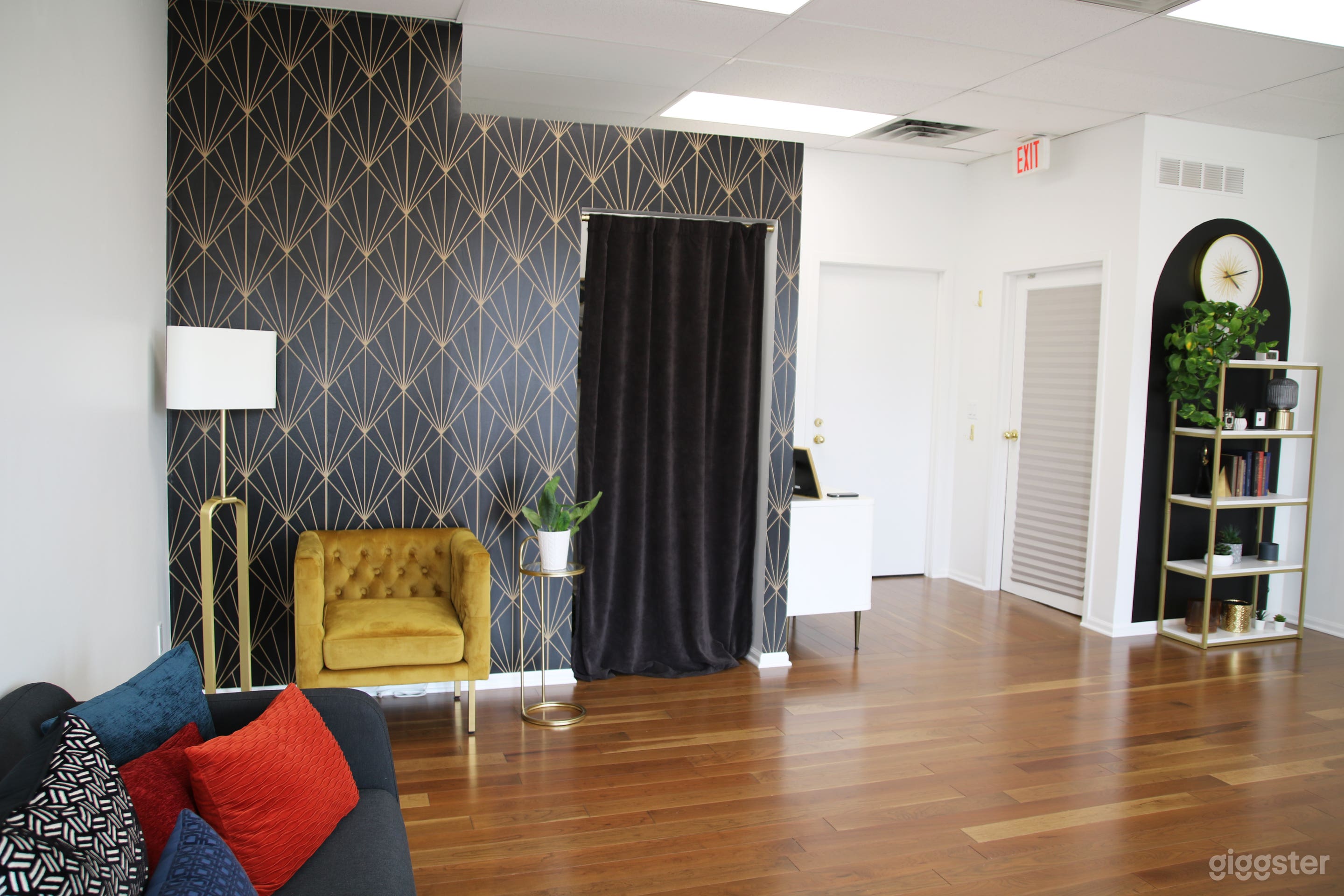 Studio Downtown Rochester Photo/Video/Meetings Photo 2