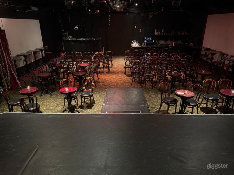  Timeless Old Hollywood Lounge Venue Full Stage! 