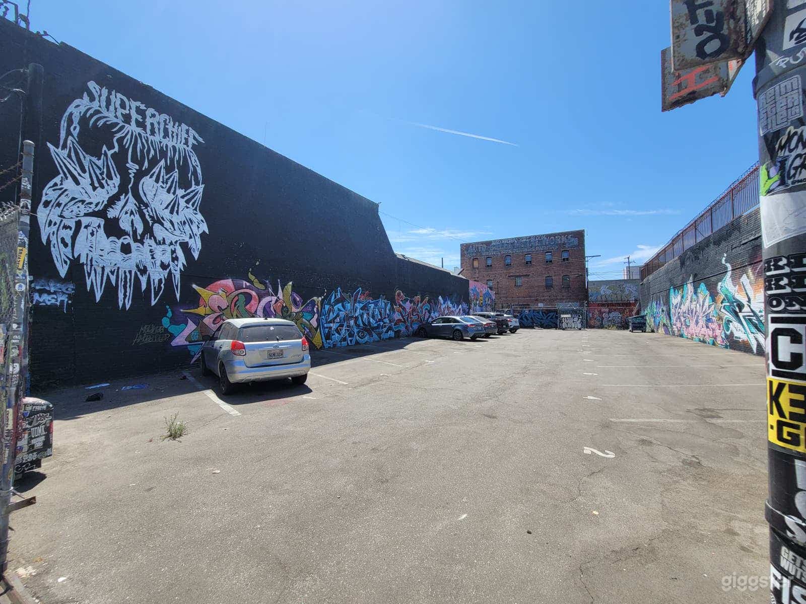 7000 SQFT RAW OUTDOOR EVENT / PRODUCTION SPACE (PARKING LOT) Photo 2