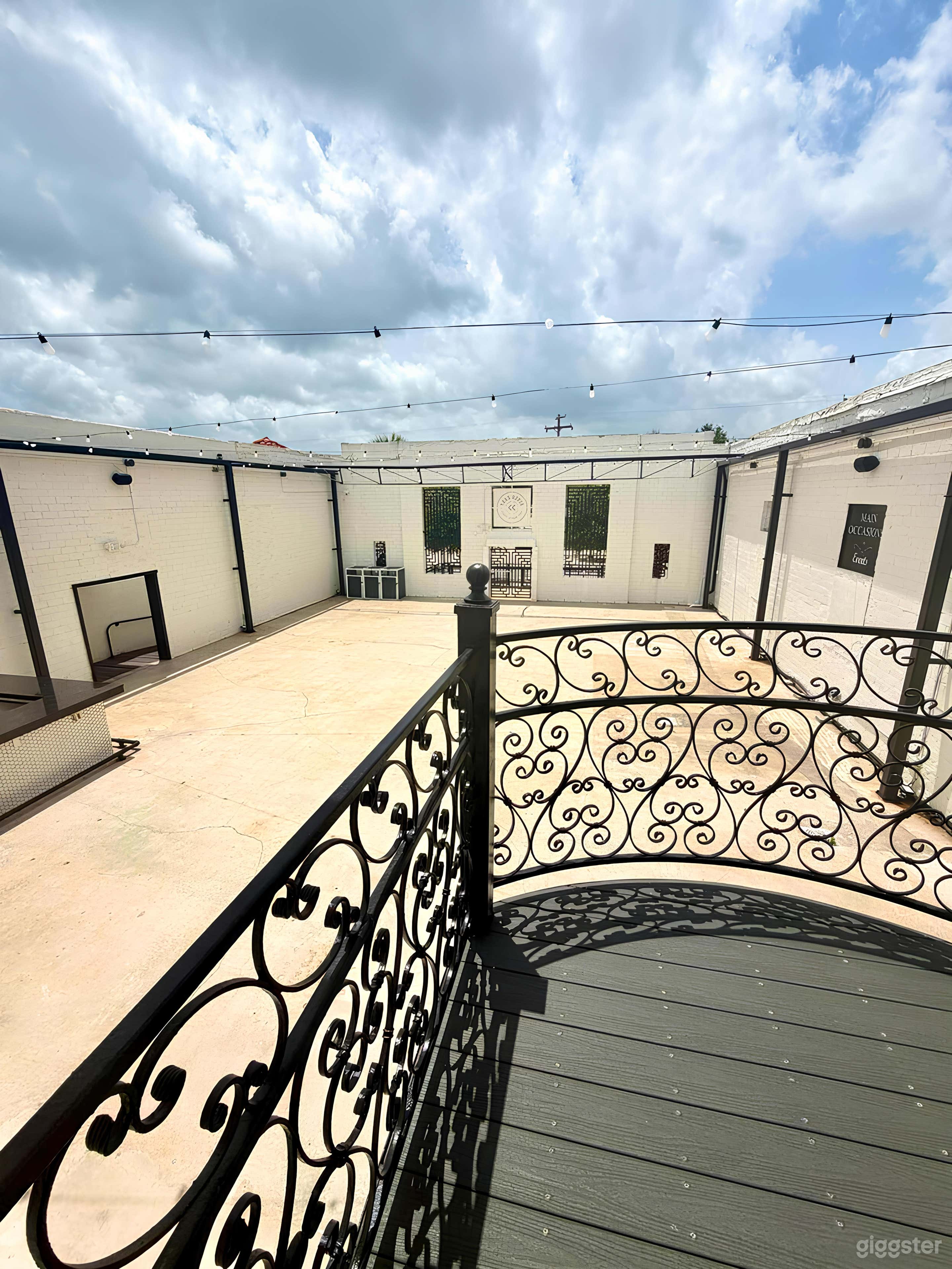 Modern 6,000 Sq Ft Event & Production Venue Photo 4