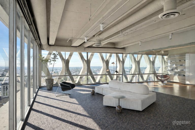  Loft Moderne Mid-Century avec Vue Panoramique sur la Skyline 