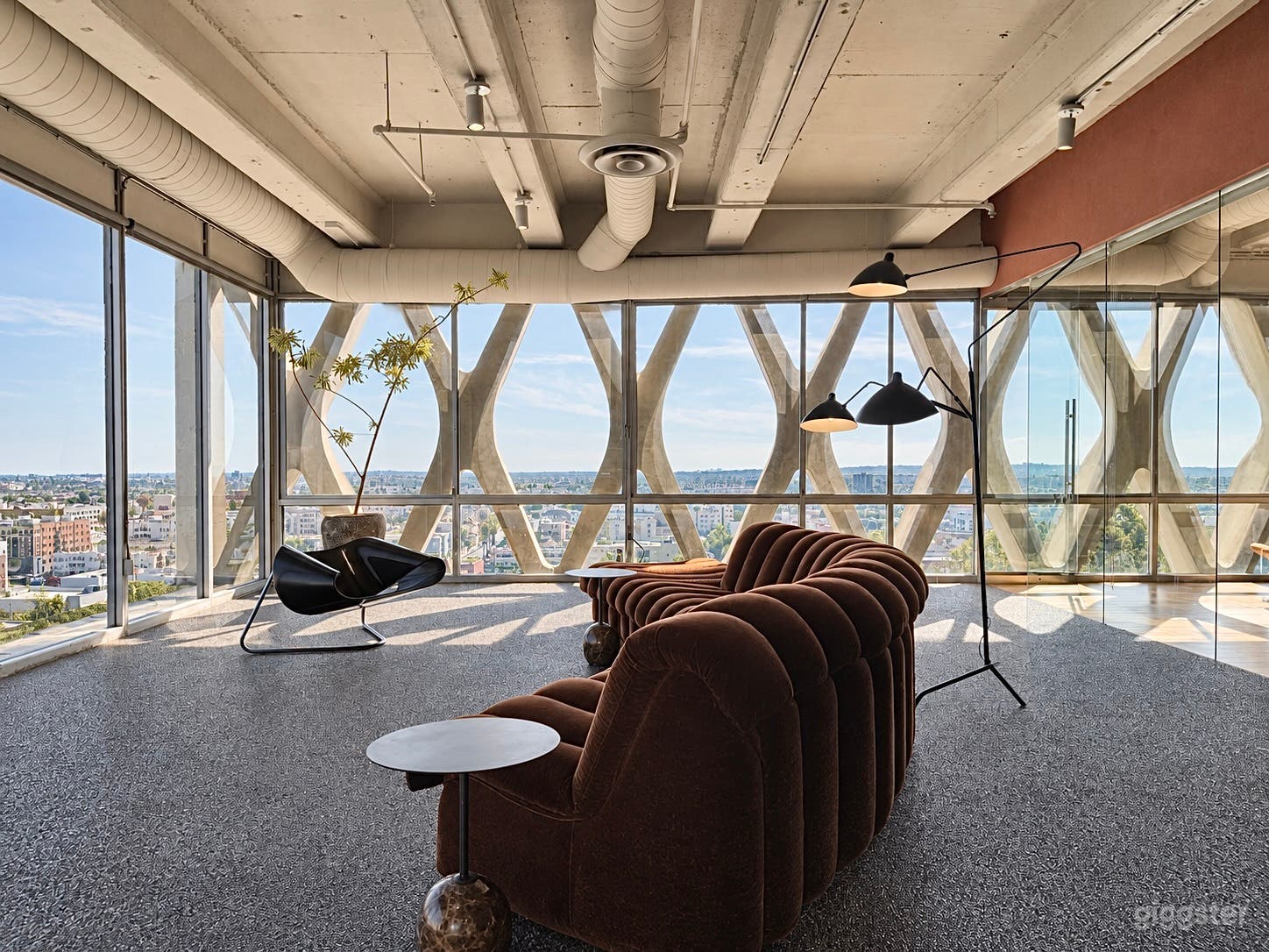 Mid-Century Modern Panoramic Skyline View Loft Photo 4